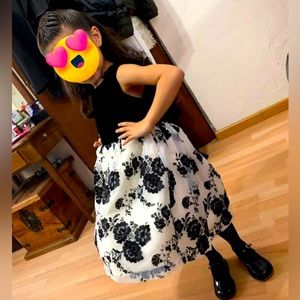 Black and White party dress excellent for the Holidays